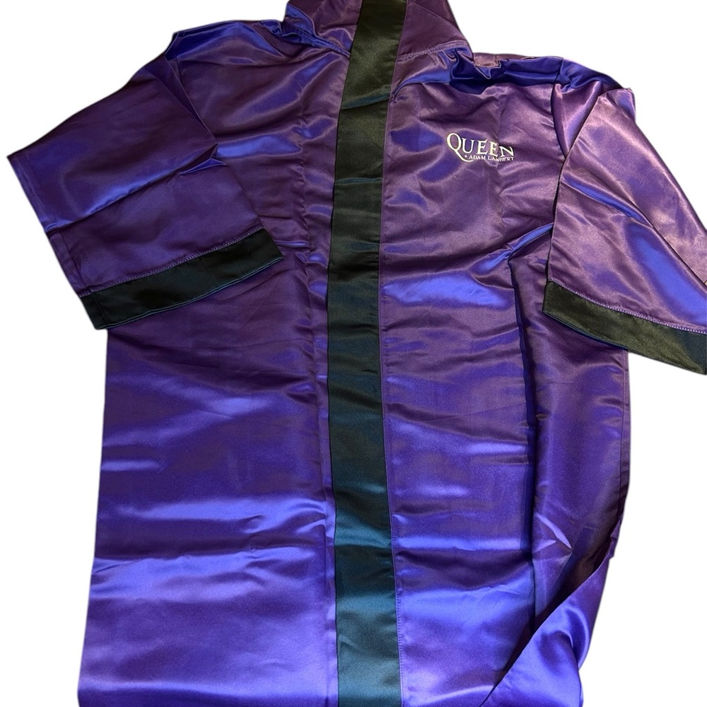 Queen + Adam Lambert VIP Purple Robe - Picture 3 of 13